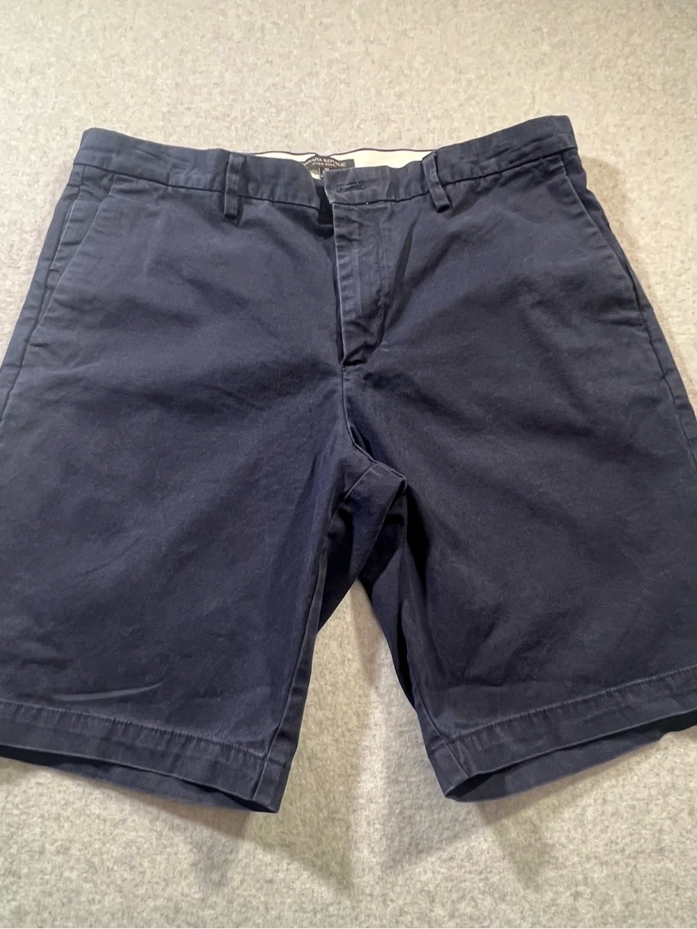 Banana Republic Aiden Short in Navy
